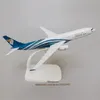 Aircraft Modle Alloy Metal Oman Air Airlines Diecast Airplane Model Airbus 330 A330 Airways Płaszczyznę stojak samolotów Prezenty dla dzieci 16 cm 231208