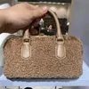 حقيبة Dapu Designer Bag Plush Bag السيدات كروس كتف حقيبة كتف صغيرة الخريف والشتاء