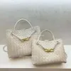 Venetas Andiamo Tote Designer Bag Lady Bags Design Woven 23 High Capacity Tote Leather Casual Portable One Shourdled斜めボテガスクロス1me8