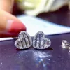 Lśniąca wysokiej jakości luksusowa biżuteria 925 srebrna srebrna księżniczka Cut White Topaz CZ Diamond Heart Earring Kobiety Wedding Stud