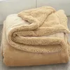 Dekens Zachte deken Quilt Lamswol Dubbellaags Dikke Warme Coral Fleece Plaid voor Bedden Winter 231208