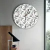 Horloges murales Plante de fleur de Noël Horloge ronde Design moderne Cuisine Suspendue Montre Décor à la maison Silencieux