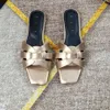 Sandal Slipper Kvinnor Luxur Designer tofflor grunt strand fritid inomhus full uppsättning tillbehör Sommar kvinnors tofflor för damer sandaler 02