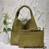 Bolso grande Venetaabottegas 2024 Bolso de mujer tejido con una sola muñeca, cesta de repollo pequeña, bolso de gran capacidad para madre e hijo, bolso de mano a la moda, un hombro cy