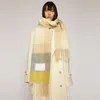 Designer AC Winter Scarf med tagg tjock varm solid Cape Wraps Luxury Female Pashmina Designer Brand Men Shawl Long Tassel