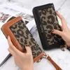 Wallet Women's Long Leopard Print Fashion Classic Shipper سعة كبيرة متعددة الوظائف.