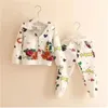 مجموعات الملابس Baby Girls Denim 3pcs مجموعات ملابس الملابس الخريف أزياء المعطف توبس سراويل المسارات