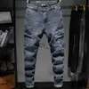 Pantaloni da uomo larghi Jeans di grandi dimensioni Pantaloni larghi in denim da uomo Hiphop Tempo libero Abbigliamento uomo Fatify Pantaloni cargo Plus Size 42 Pantaloni maschili J231208