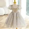 Girl S Dresses 2023 Giovane Girls Abito con paillettes CHIES CHIEVE SOLEEVE SULLO MILE MILE DELLA BAGNI BAMBINI PERSPEGNA CONTENI CONTRUA FORMALE VEStiDOS 231211