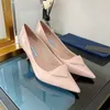 Pointed Toe High Heels Metallic Element Designer Formella mode damer Luxury Summer Wedding Party Bridesmaid Women High Heel Sandals Dress Shoes Size35-42