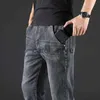 Herrenhosen 42 44 46 Plus Size Herren Jeans Herbst Winter Klassisch Schwarz Grau Baggy Gerade Hosen Elastizität Casual Denim Hosen Kleidung J231208