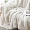 Beddengoed sets Battilo Nepbont Deken voor Bed Luxe Decor Blanke Super Zachte Fuzzy Dekens Winter Warm Gezellig Gooi 231212