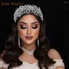 Hårklipp A107 Bröllopstillbehör Fashion Bride Piece Rhinestone Women Jewelry Crystal Bridal Headpiece Party Tiaras Headwear