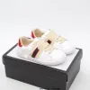 Chaussures pour enfants Designer Casual Bee Formateurs Enfant Bébé Chaussure Enfant Jeunesse Sneaker Nourrissons Garçons Filles Enfants Noir Blanc Rose Marques