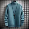 Herrtröjor Autumn Winter Turtleneck tröja fast färg Varma tröjor män stickade mode koreanska casual mens vita svarta kläder