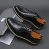 Scarpe eleganti da uomo Derby di lusso in pelle a punta classiche stringate Business nero marrone taglie 38-44