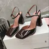 Amina Muaddi Sandal Begum Satin Square Pumps Buty 95 mm Chunky Block Obcased Sandals Damskie luksusowe skórzane buty na zewnątrz buty na obcasie Slingback z pudełkiem