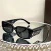 نظارة شمسية للنساء الموضة الرياضة على غرار Sacoche Trapstar BV8259 الصيف حماية UV صقيع لوحة العلامة التجارية مصمم شمسي Men277n