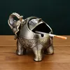 1pc elefant askfat, metall djur askfat, för hemmansvariga kontorsdekor, kreativ retro anti-fall ljus lyx med lock anti-flue aska askfat