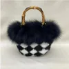 Evening Bags 2023 Ladies Handbag Plush Bag Faux Premium Feeling Clown Shoulder Basket Clutch Crossbody For Women