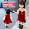 Robes pour filles, automne et hiver 2023, princesse rouge en filet pour enfants, à la mode pour les enfants.