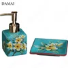 Dispenser di sapone liquido Pittura di fiori cinesi Dispenser di sapone in ceramica Accessori per il bagno per la casa Set Fiori dipinti Bottiglia di shampoo decorativa per uccelli 231211