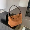 Sacs de soirée Scrud Pu Leather Femmes Axillary Brand Design Dames Habag Hobos Hobos Sac à épaule Faux Suede Tote Bolsa Brown Taps