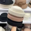 Baretten Hoogwaardige Klassieke Effen Franse Baret Hoed Casual Dikke Wollen Vrouwen Luxe Cap Volwassen Warme Mutsen Winter Vrouwelijk