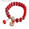 Braccialetti con ciondoli 2024 Anno del Drago Braccialetti con perline in agata rossa per le donne Ragazze Lucky Cat Fish Fortune Bag Charm Gioielli all'ingrosso YBR1023L231214