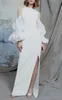 2024 Elegante vestido de noche blanco de una línea con hombros descubiertos Mangas de organza Limo Mujeres Prom Vestidos de fiesta formales Sexy Robe De Soiree
