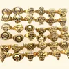 Ganze Los 50pcs Gold Mix Männer Geschenk Männer Punk Stil Schmuckstil Schmuck Ring Skelett Muster Mann Gothic Biker Rings Party Geschenkgroßes 8792087