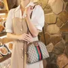 새로운 디자이너 가방 여성 가방 핸드백 어깨 가방 토트 바그 브라운 클래식 체인 지퍼 쉘 백 중간 크로스 바디