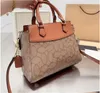 2023 TOTES NEW TOTTE BAC WOMENT WOMENER BAG LUXURYS LUXURYS HANDBAG FASE PATTION PATTION