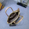 Designer Totes Fashion Bag Women Beach High-Capacity Cross Body Populära handväska axelväska Toppkvalitet stor kapacitet shopping på väska läder axel handväskor