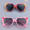 Girls love heart sunglasses girls colorful flowers applique frame sunglasses kids Uv 400 eyeglasses summer kids beach holiday adumbral Z5962