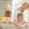 Bath Toys Giraffe Bathtub SPRINKLER Toy Water Squirt Sprayer Automatic Water Badrum Duschhuvud Perfekt för barn Födelsedagspresent Q231212