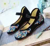 Klänningskor Spring Autumn Shallow Mouth Chinese Style Cheongsam Round Toe Canvas broderad trasa