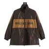 Mens Ceket Balencigss Coat 2023 Moda Markası Aristokrat Aile Yeni Blcg Net Kırmızı Aynı Paris Kahve Ekleme Slogan Ceket