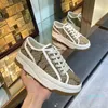 2024 Tennis-Sneaker, Schuhe, Herren, Damen, beige, Canvas, Low-Top-Sneaker, klobige Sohle, Stoffbesatz, Plattform 888