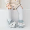 Första vandrare Baby Winter Shoes For Girl Boy Born Spädbarn Cribs Casual Baby Pluf Fluffy Barefoot Walking Shoes Kids Booties Toddler Objekt 231211