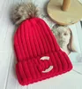 Chapeau tricoté Slim avec lettres brodées haut de gamme, casquette en laine, chaud et doux, tempérament de dame, vente en gros, automne et hiver