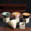 Coffewareセット100mlクリエイティブレトロレトロレトロコーヒーカップコニカルティーカップ日本のラフ陶器セラミックマグラテプルフラワー磁器カップ231212