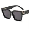 أزياء نساء نظارة شمسية أسود ريد مربعة الشمس تصميم الرجال إطار كبير خمر النظارات UV4002906