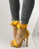 Sandaler Comemore ankel rem bowknot skor tunna klackar eleganta pumpar kvinnors sommarskor 2023 Trend Pink Yellow High Heel