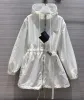 Trench giacca a vento da donna di design Cappotto in nylon riciclato di alta qualità Capispalla da donna di marca Giacche impermeabili antivento con cintura