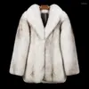 Trench da uomo 2023 Inverno Pelliccia artificiale Erba di media lunghezza in pelle piena ispessita un pezzo di lusso cappotto di marca Mens Noble Jacket