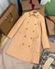 Kadın Ceketler Tasarımcı Klasik Kadınlar Sonbahar/Kış uzun elmas kapitone tahıllı pamuk ceket yüksek baskı zcpf