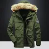 Herenjassen voor de winter Militaire Cargo Zip Up Camouflage Jas Mannen Dikke Warme Parka's Bont Capuchon Kleding Mode Oversize 4XL 5XL Jas 231212