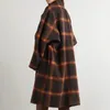 Women's Wool Blends Women Autumn Winter Classical Single Breasted Plaid Long Coat Female Casual Loose Coat Vintage Women's Lapel Overcoat Streetwear 231211