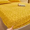 Sängkläder sätter bonenjoy vinter varmt lakan gul färg taff sammet fleece säng linne singel plysch drap de lit 2 personar tjock säng täckning 231211
